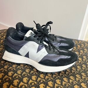 New Balance Women’s 327 Size 8 W8327SFC